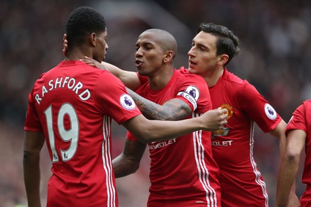 Premier League, Manchester United-Chelsea 2-0: stella Rashford, Mourinho batte Conte