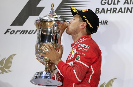 Formula Uno, Gp Bahrain: super Vettel, è primo! Mercedes sul podio