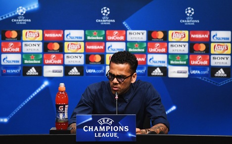 Juventus, Dani Alves: «Barça scusa ma ti devo battere»