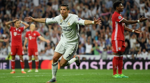 Cristiano Ronaldo da urlo: tripletta al Bayern Monaco e 100 gol in Champions