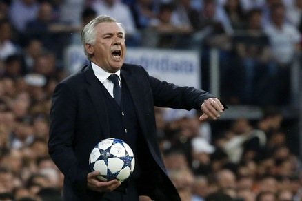 Bayern, furia Ancelotti: Kassai non all'altezza. Ora moviola in campo