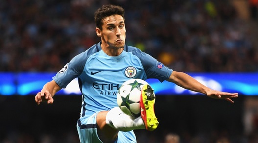 Calciomercato, in Spagna sicuri: «La Roma balza in pole per Jesús Navas»