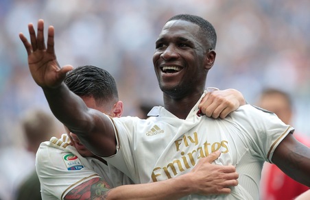 Serie A Milan, Zapata: «La maglia del derby? L'ho regalata al presidente Li»