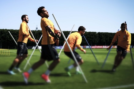 Juventus: slalom di Higuain e Pjanic tra gli ostacoli, il prossimo è il Genoa