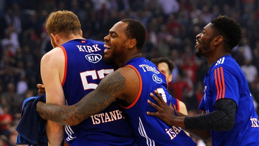 Eurolega, l'Efes stende l'Olympiacos grazie a Kirk