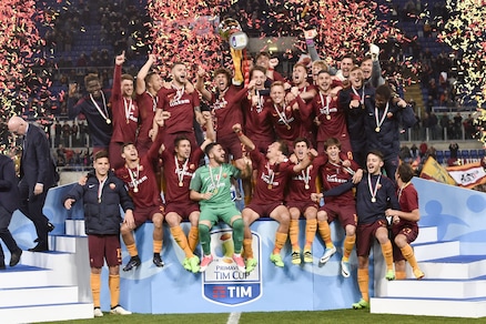 La Roma alza la Coppa Italia Primavera con Soleri e Marchizza: 2-0 all'Entella