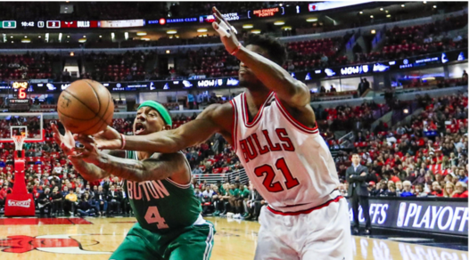 Thomas sbanca Chicago, Westbrook batte Harden