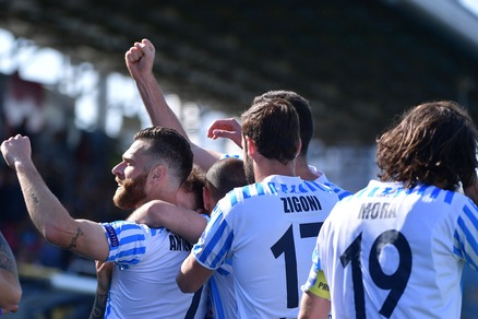Serie B, la Spal passa a Latina e vola a +8 sul Frosinone terzo. Verona a -5 dalla vetta