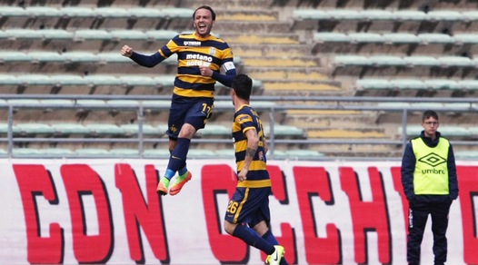 Serie B: Bari-Verona 0-2, vittoria per il secondo posto