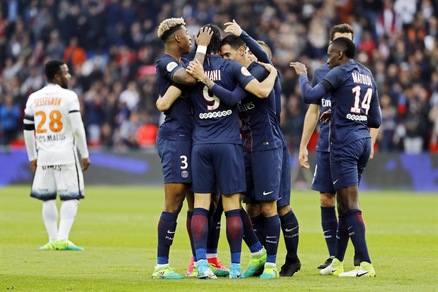 Ligue 1, Cavani e Di Maria in gol: 2-0 al Montpellier e Psg solo in vetta