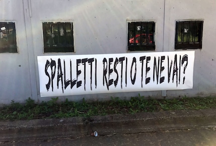 «Spalletti resti o te ne vai?»: striscione a Trigoria