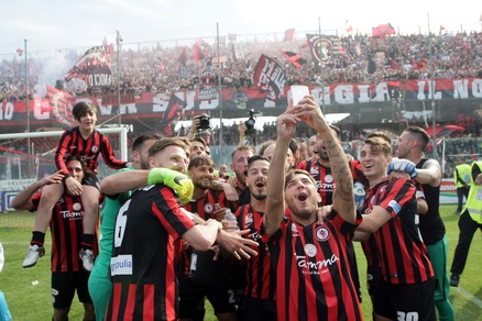 Foggia, la grande attesa: un punto per la B