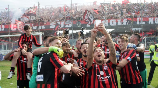 Foggia, la grande attesa: un punto per la B