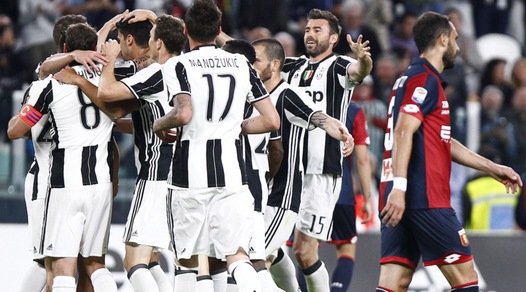 Juventus-Genoa 4-0: Dybala-Mandzukic-Bonucci, +11 sulla Roma