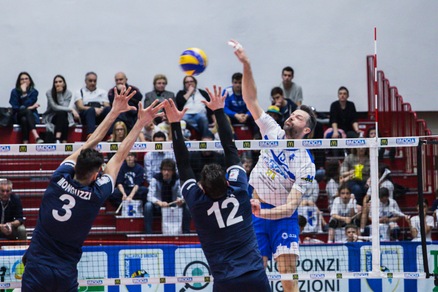 Volley: A2 Maschile, Play Out, Brescia batte Cantù al tie break
