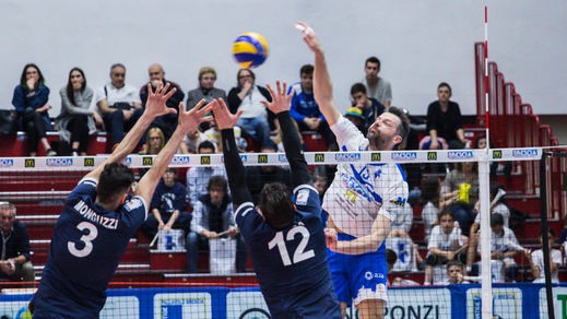 Volley: A2 Maschile, Play Out, Brescia batte Cantù al tie break