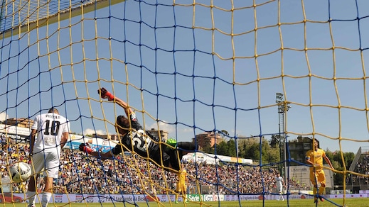 Frosinone-Spezia 2-0: show al Matusa con Dionisi e Ciofani