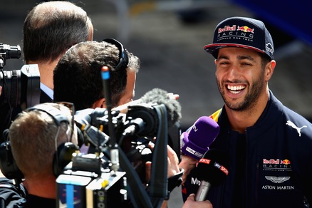 F1, Ricciardo: «Vogliamo lottare con Mercedes e Ferrari»