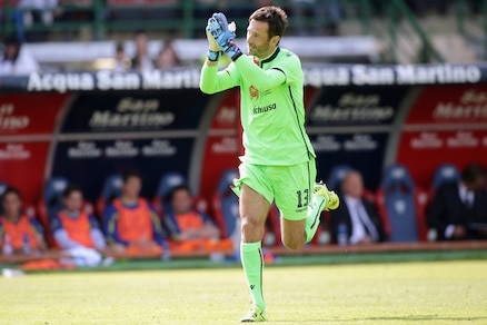 Serie A Cagliari, Colombo operato alla spalla: intervento ok