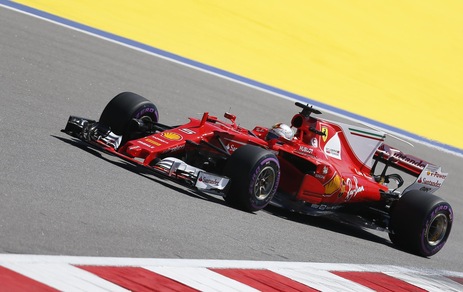 F1 Russia, Ferrari in prima fila! Vettel in pole, Raikkonen 2°