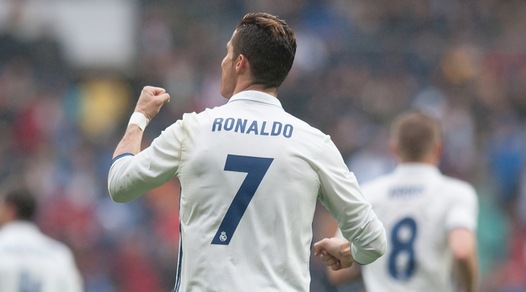 Real Madrid-Valencia 2-1. Marcelo regala la vetta solitaria alle merengues