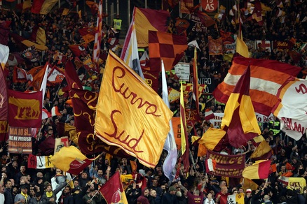 Roma: silenzio e fischi. Si è spaccata anche la Curva Sud