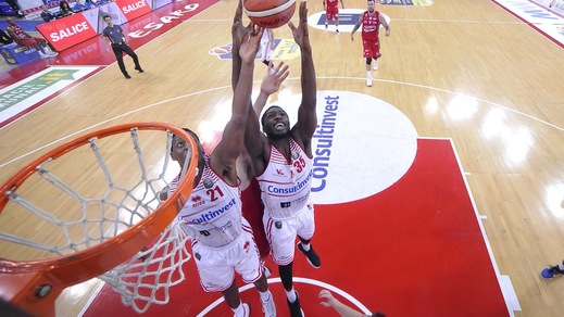 Jarrod Jones lascia temporaneamente Pesaro