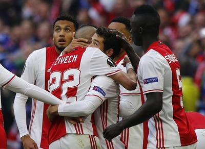 Europa League, Ajax-Lione 4-1: Traoré, Dolberg e Younes, serata da stelle