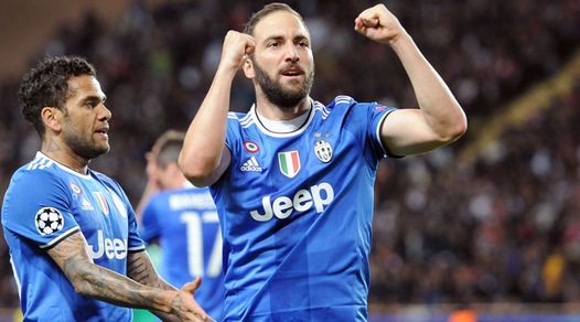 Champions League, Monaco-Juventus 0-2: doppietta di Higuain, finale vicina