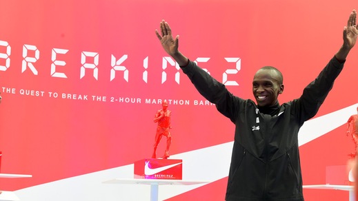 Maratona, Kipchoge non va sotto le due ore: record del mondo non omologato
