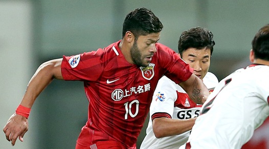 Cina, Hulk accusato: «Pugno e insulti ad allenatore avversario»