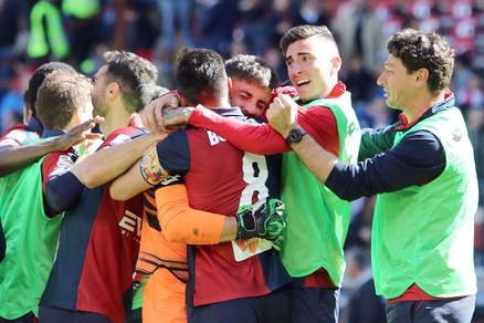 Serie A Genoa, il ritiro continua: squadra in volo verso Palermo