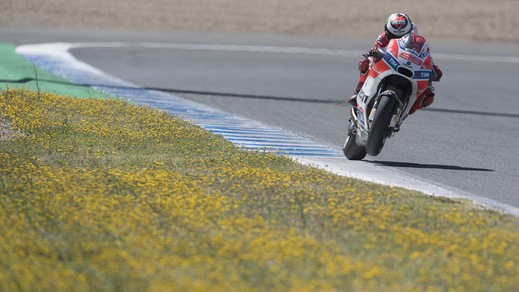 MotoGp, Lorenzo: «Inizio a sentire mia la moto»