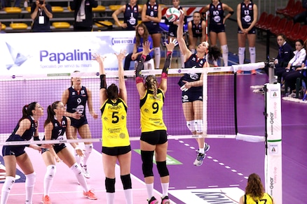 Volley: A2 Femminile, domani al PalaYamamay Pesaro può festeggiare l'A1