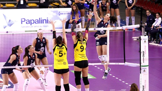 Volley: A2 Femminile, domani al PalaYamamay Pesaro può festeggiare l'A1