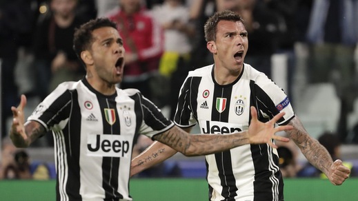 Juventus-Monaco 2-1: con Mandzukic e Dani Alves è finale