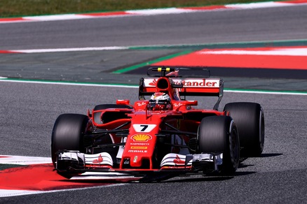 F1, Spagna: Raikkonen precede Vettel nelle ultime libere