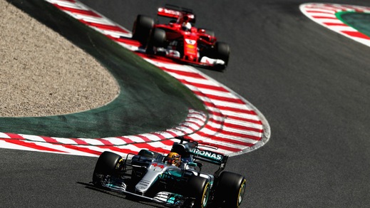 F1, Spagna: Hamilton in pole, Vettel secondo