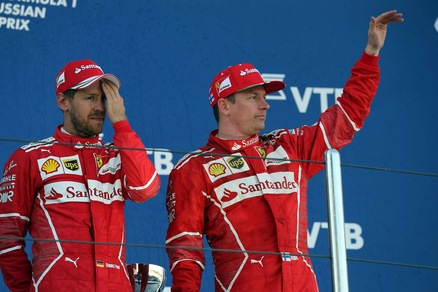 F1 Ferrari, Raikkonen: «Sana concorrenza con Vettel»