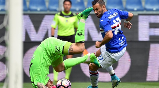 Sorrentino, che papera! Perde anche la scarpa al gol di Quagliarella