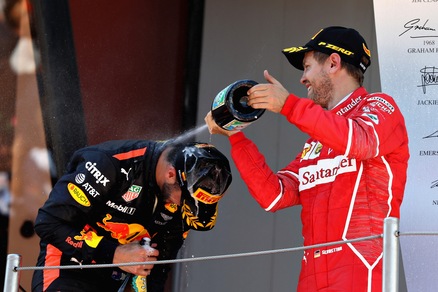 F1, Vettel: «Hamilton fantastico, sarebbe stato bello vincere»