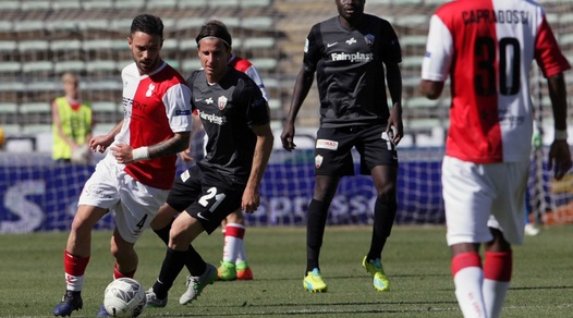 Serie B: Bari-Ascoli 0-1, i pugliesi si allontanano dalla zona playoff