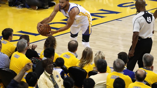 NBA, Curry e Durant abbattono San Antonio in rimonta