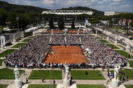 Internazionali d'Italia: Vinci eliminata, ma il Foro è uno spettacolo