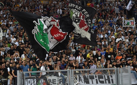 Coppa Italia Juventus-Lazio, l'Olimpico canta: «Chi non salta è giallorosso»