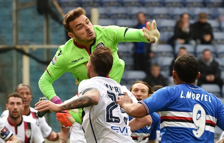 Serie A Cagliari, Gabriel out: fastidio al ginocchio