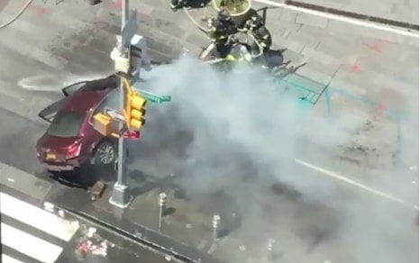 New York, paura a Times Square: auto sulla folla, almeno un morto