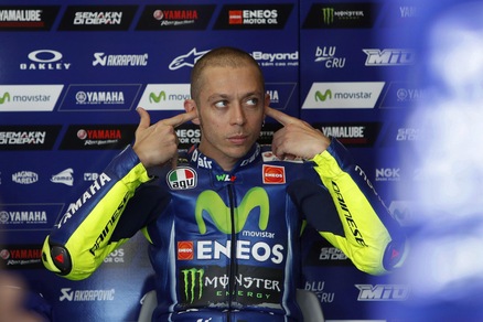 MotoGp, Le Mans: Miller domina le libere sul bagnato, Rossi 8°