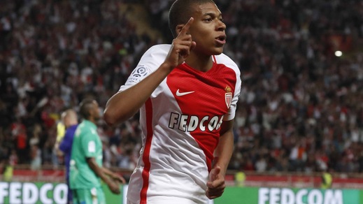 Calciomercato, Real su Mbappé: si chiude a 3,50