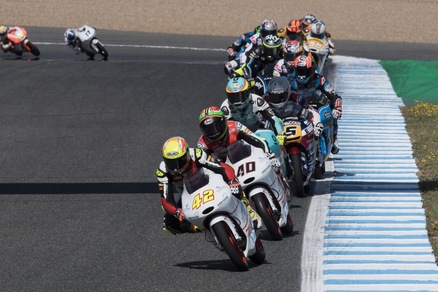 Moto3, Le Mans: Martin in pole, Bulega secondo